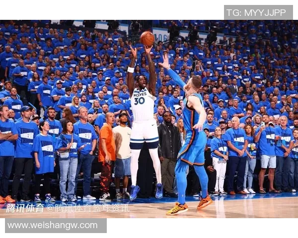 兰德尔谈与芬奇的默契合作 信任让我在球队中发挥全部潜能